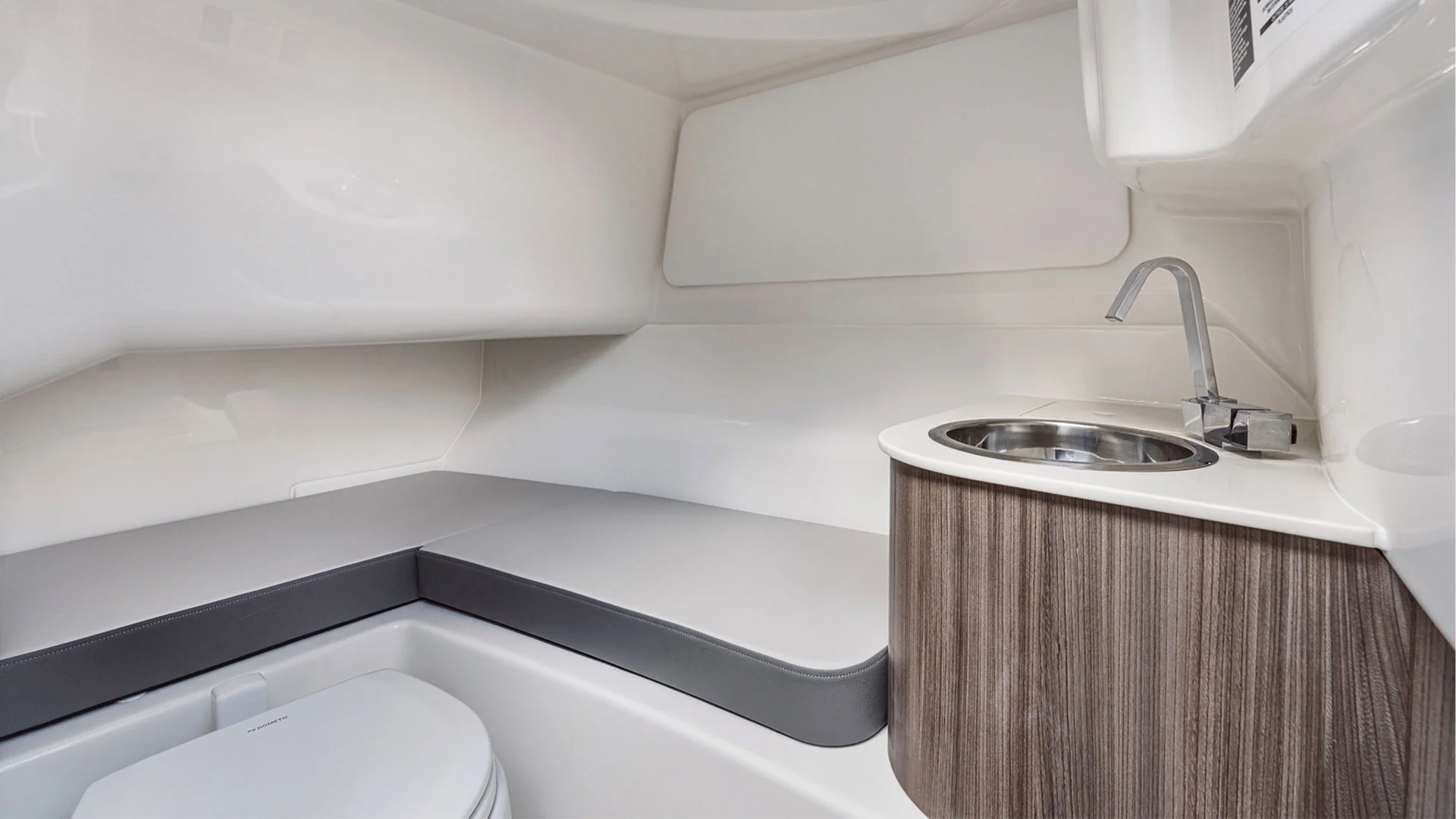 barco-nuevo-sea-ray-sdx-250-ob-wc