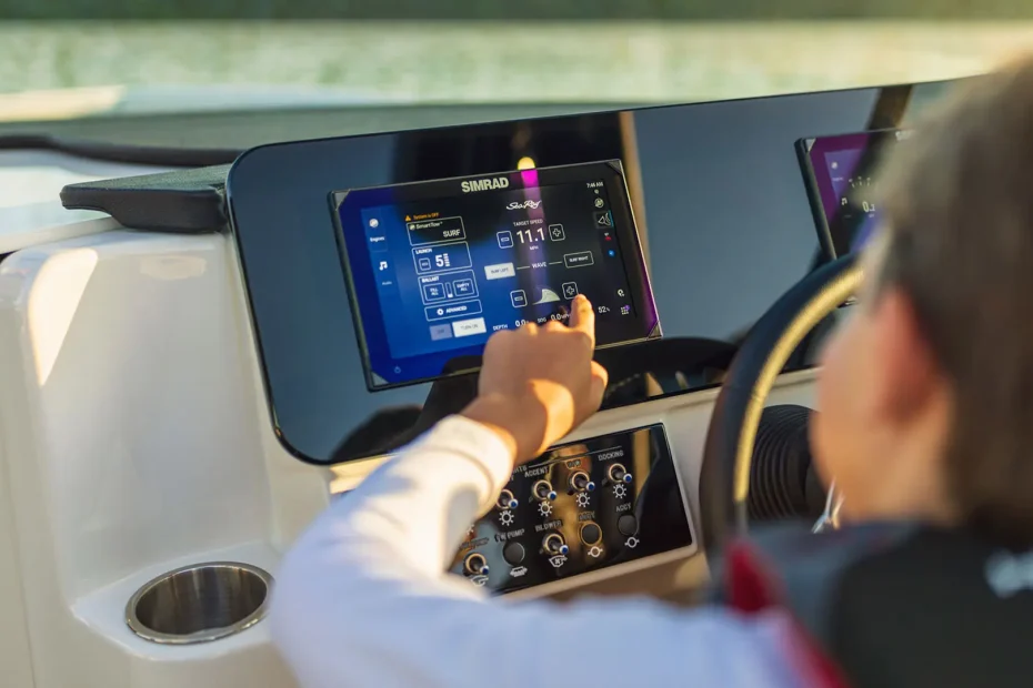 Barcos nuevos Sea Ray SDX 230 Surf - Simrad