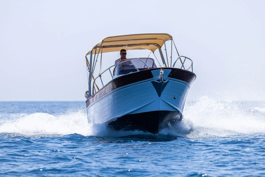 Cantieri Mimi Libeccio 7-5 WA - Navegando a babor