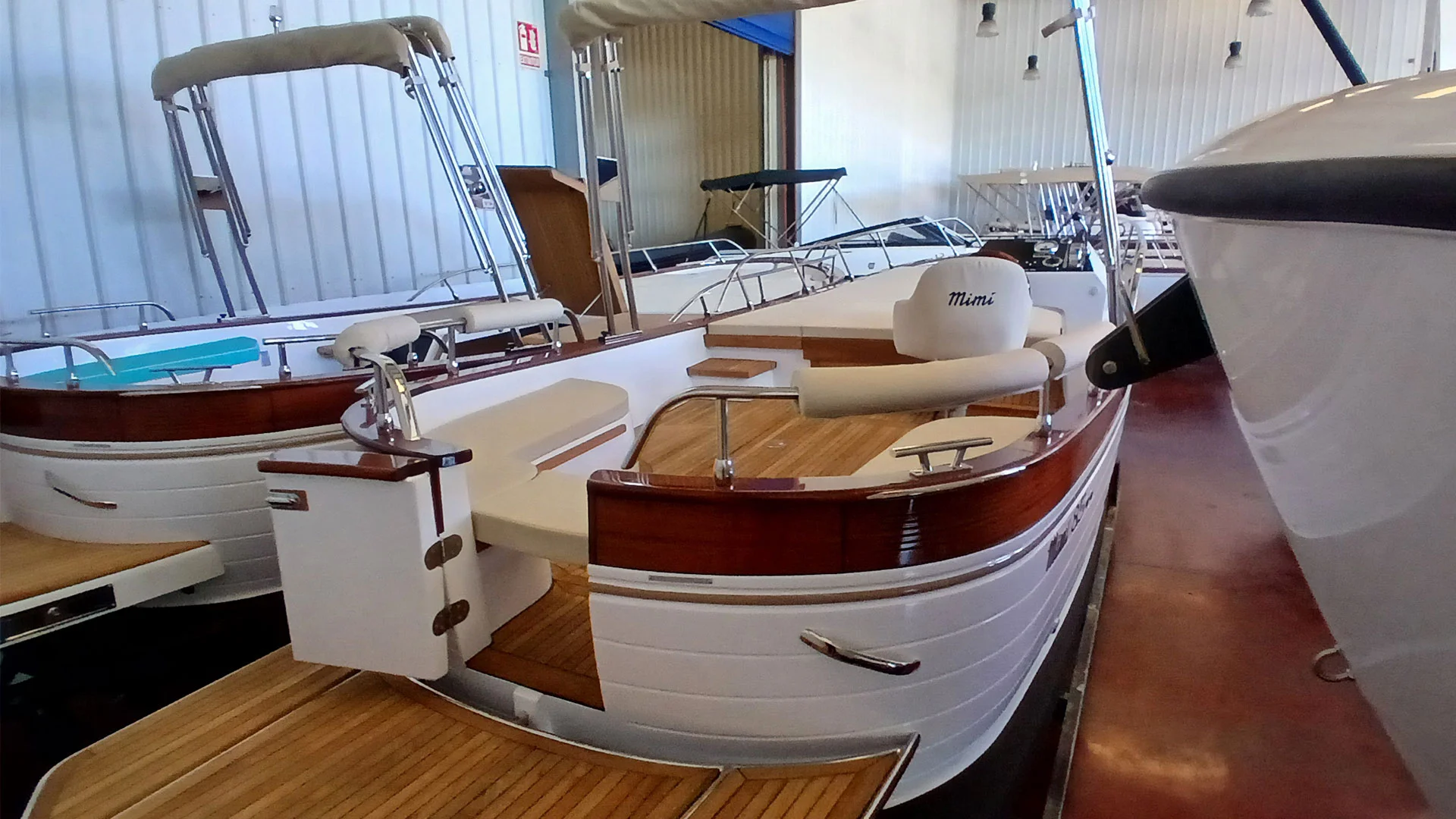 cantieri-mimi-libeccio-8-5-open-desde-popa