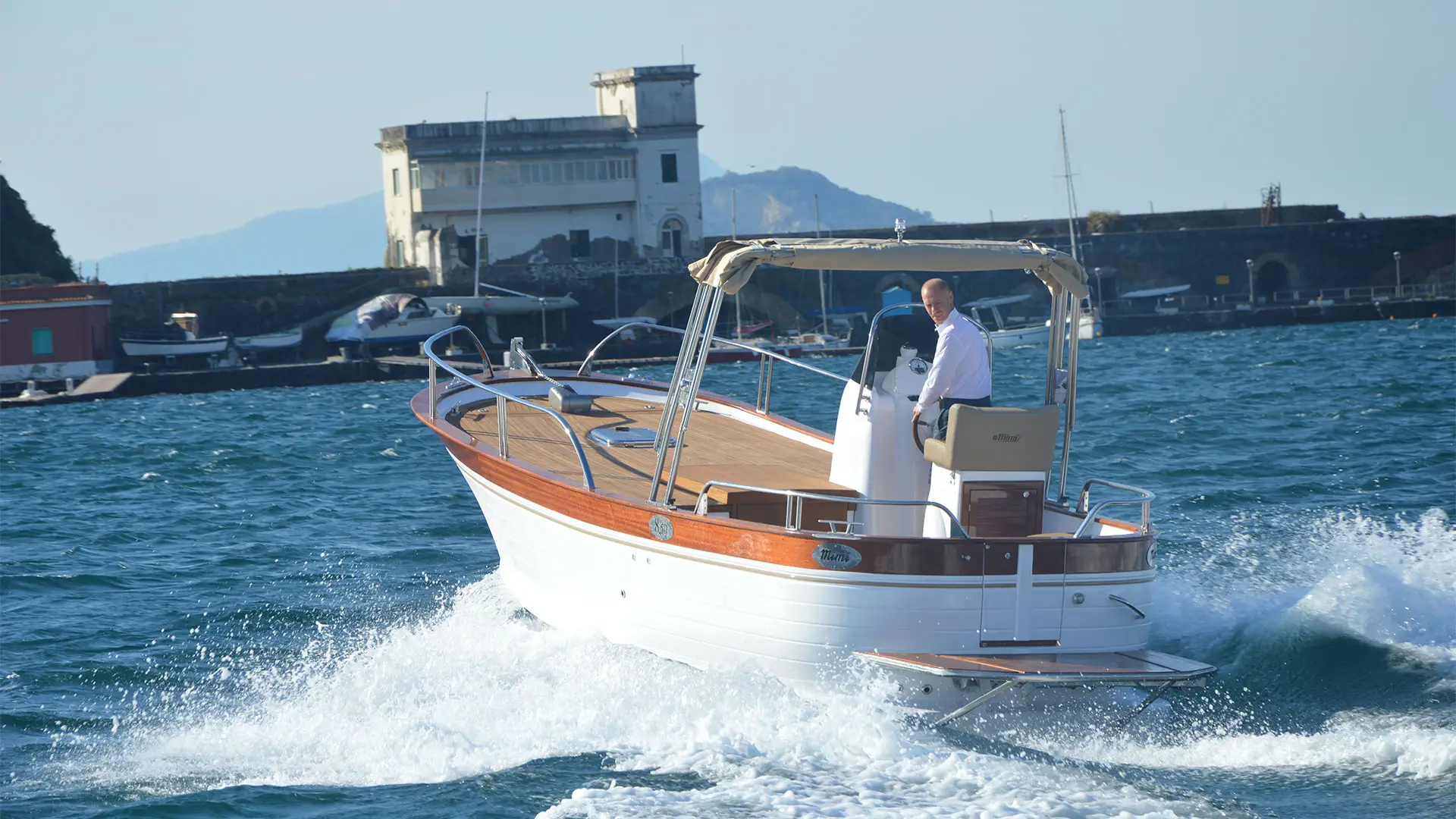 Cantieri Mimi Libeccio 8.5 Open -Dirección puerton en stock