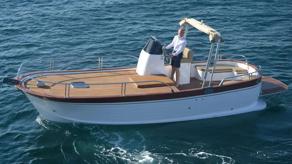 Cantieri Mimi Libeccio 8.5 Open - Primer plano en stock