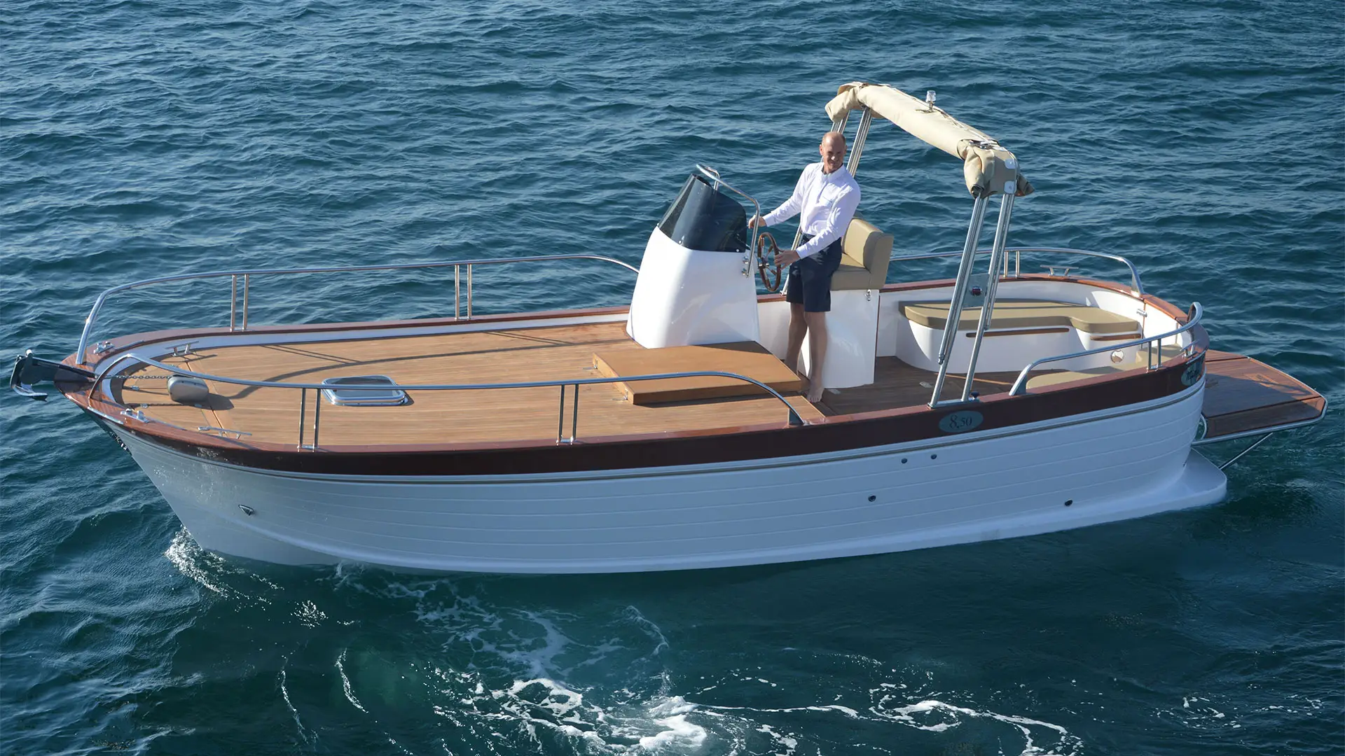 Cantieri Mimi Libeccio 8.5 Open - Primer plano en stock