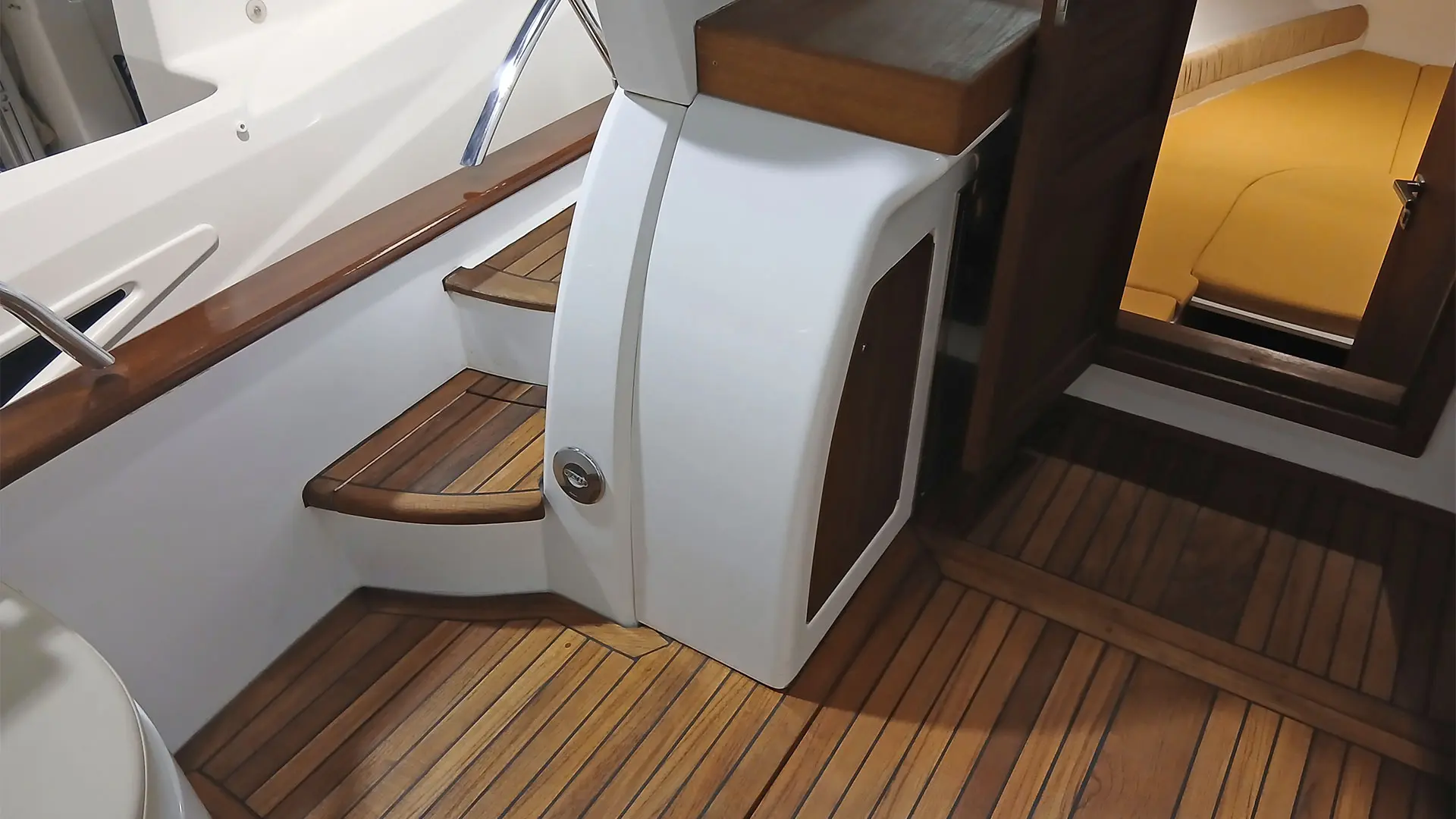 Barco de segunda mano Cantieri Mimi Libeccio 8.5 Sport- Escalones