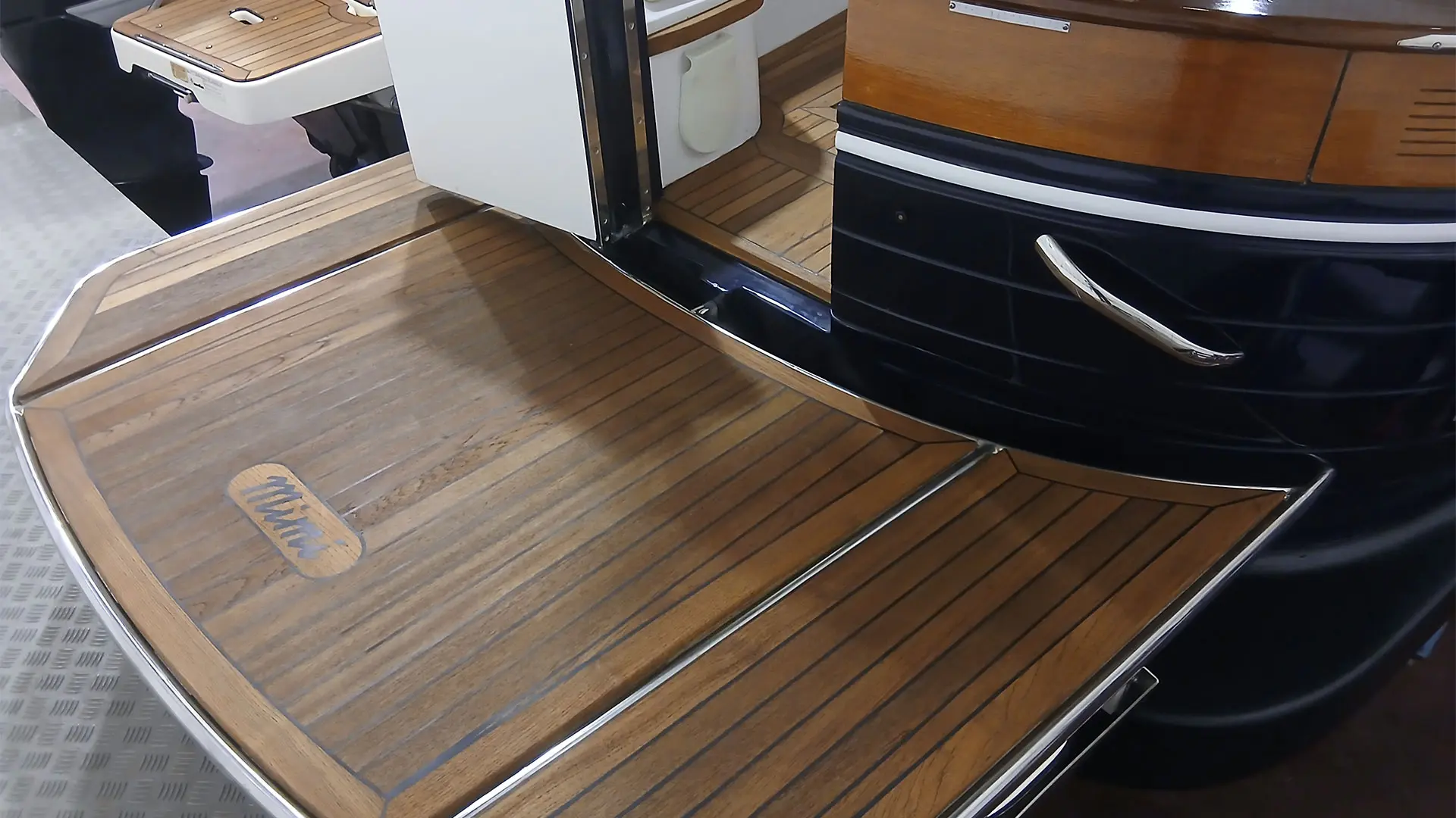 Barco de segunda mano Cantieri Mimi Libeccio 8.5 Sport- Plataforma de baño