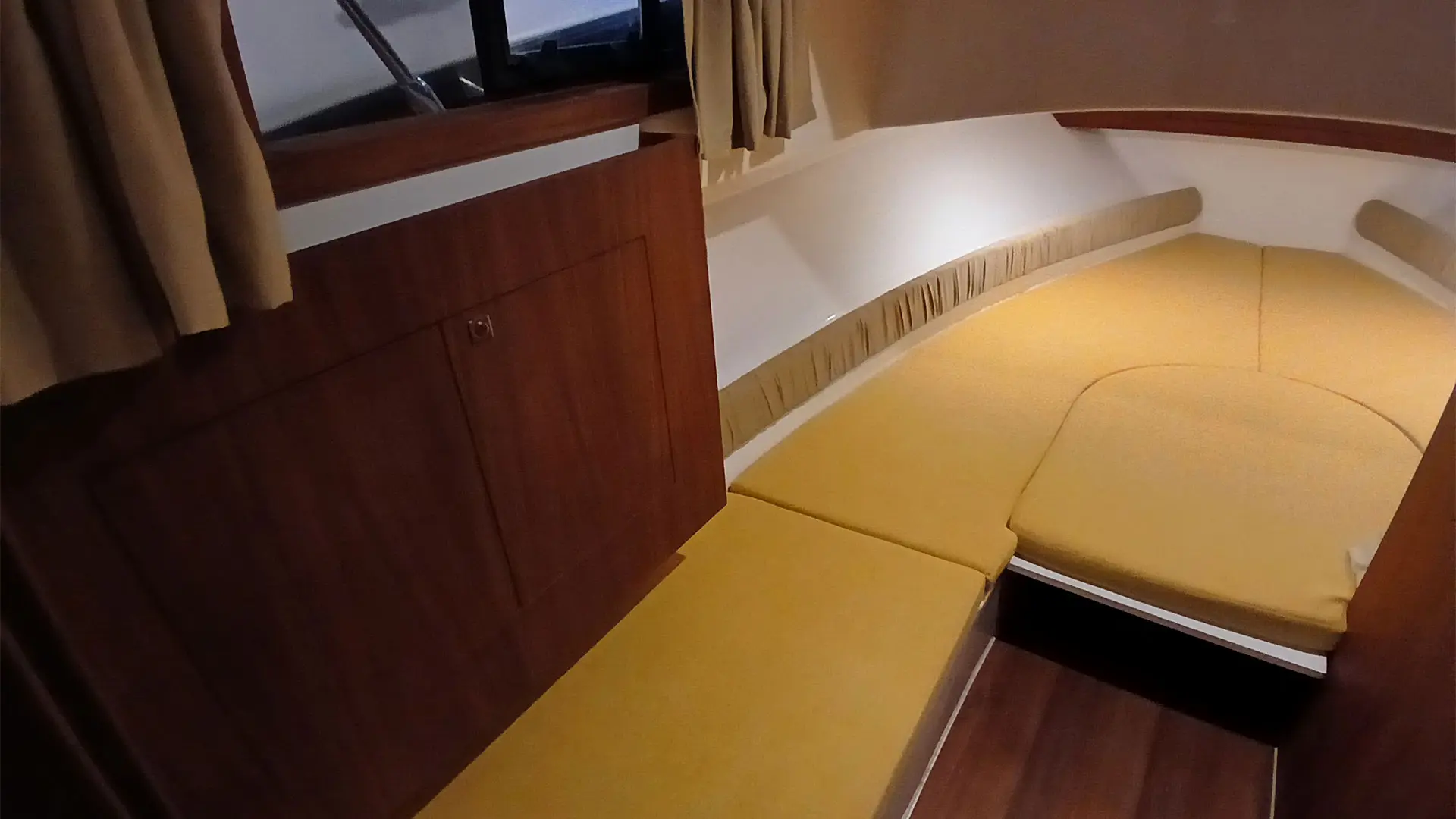 Barco de segunda mano Cantieri Mimi Libeccio 8.5 Sport- Vista camarote