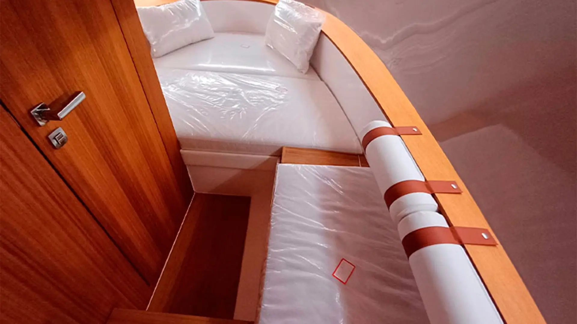 Cantieri Mimi Libeccio 8.5 WA - Vista interior entrega inmediata