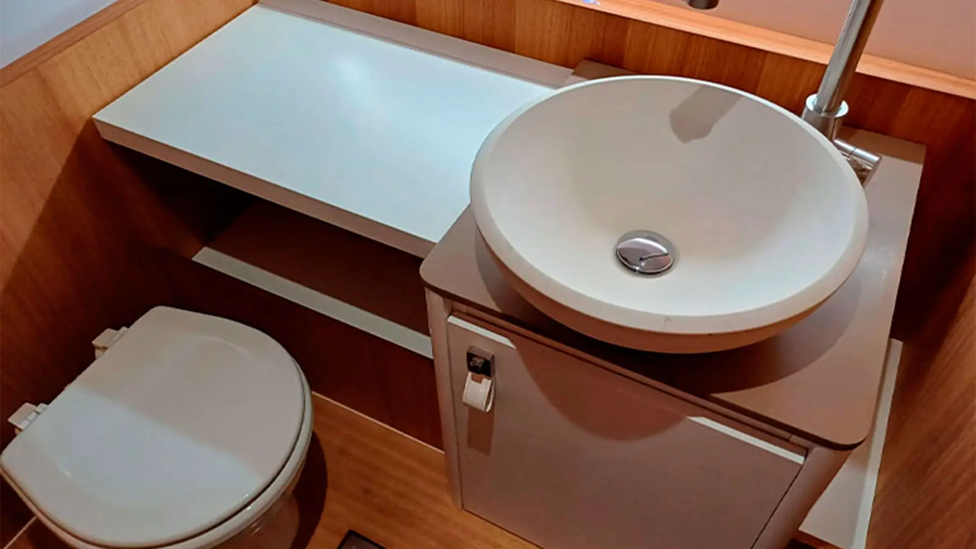 Cantieri Mimi Libeccio 8.5 WA - Vista lavabo entrega inmediata
