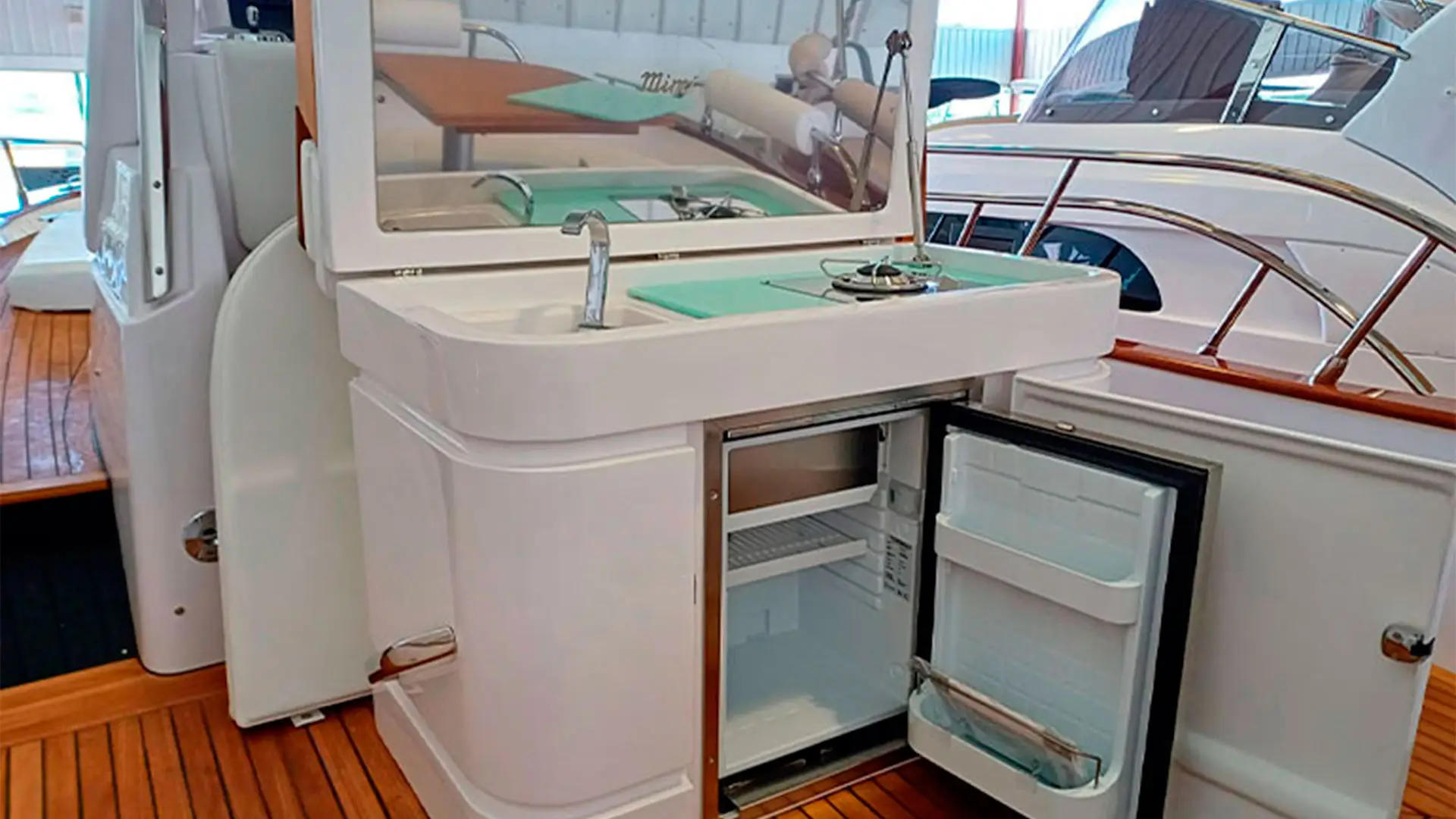 Cantieri Mimi Libeccio 8.5 WA - Vista nevera entrega inmediata