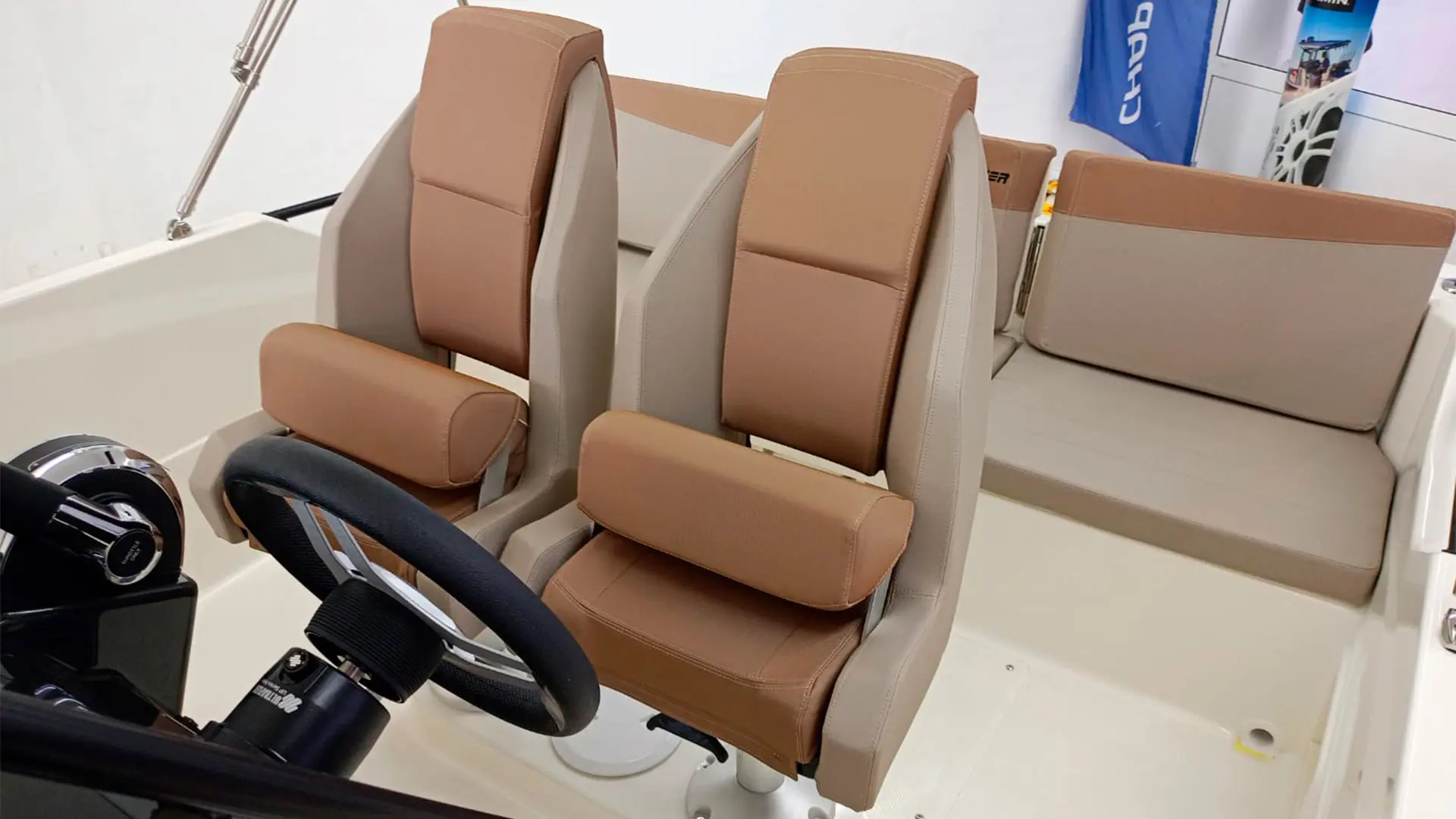 En stock Quicksilver activ 605 open - Vista bañera