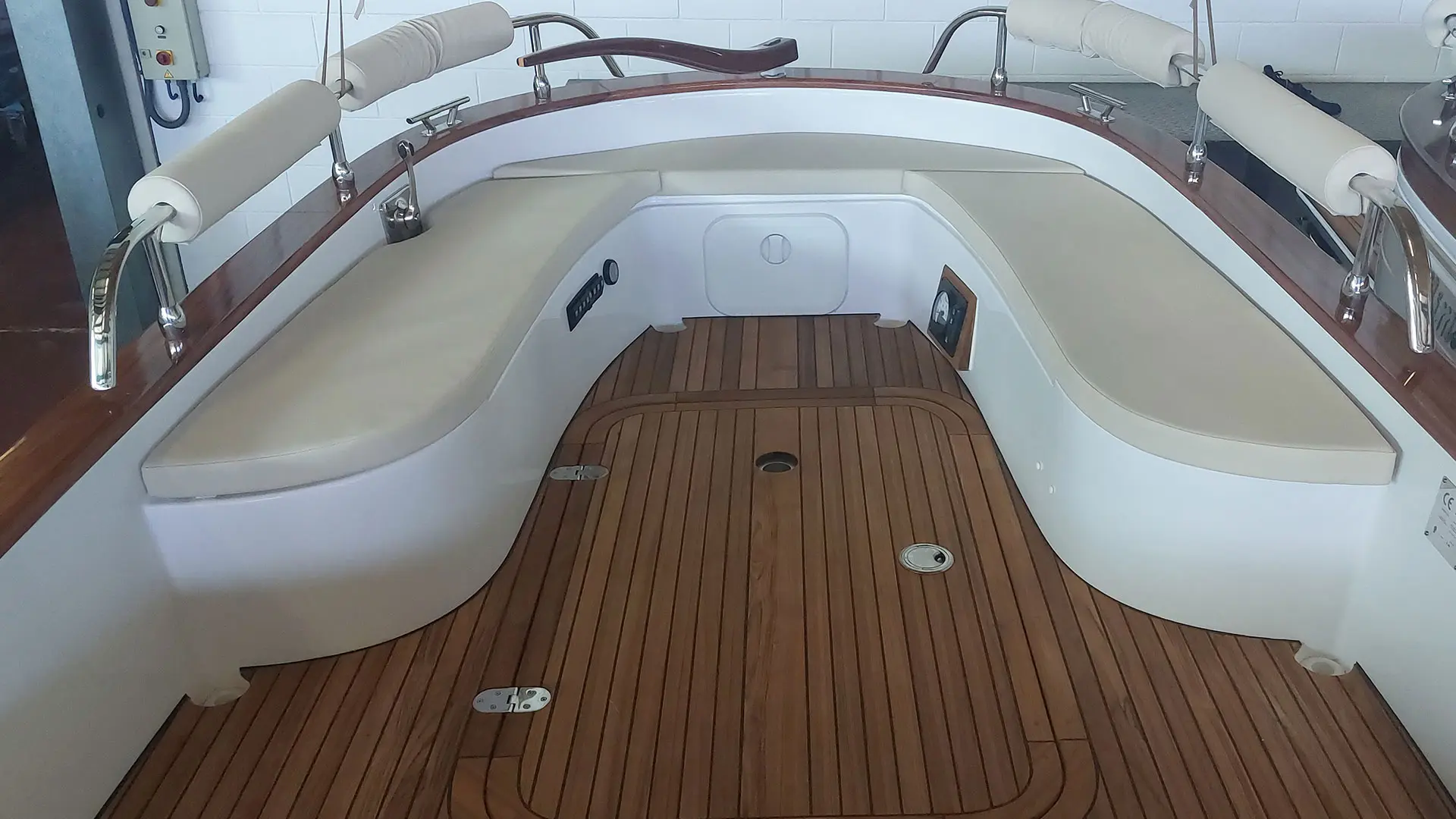 Entrega inmediata Cantieri Mimi Libeccio 6.5 Classic - Asientos popa