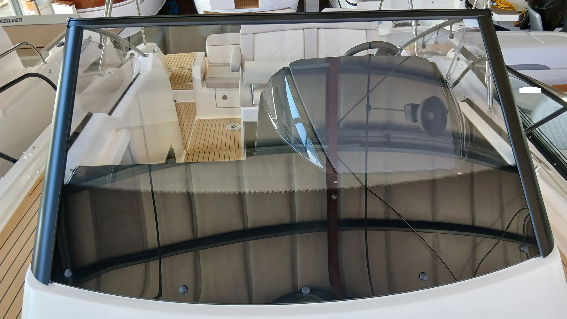 Entrega inmediata quicksilver activ 875 sundeck - Parabrisas