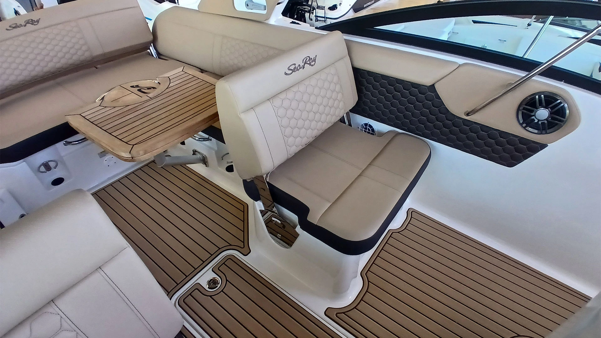 Entrega inmediata Sea Ray SDX 250 - Asiento copiloto