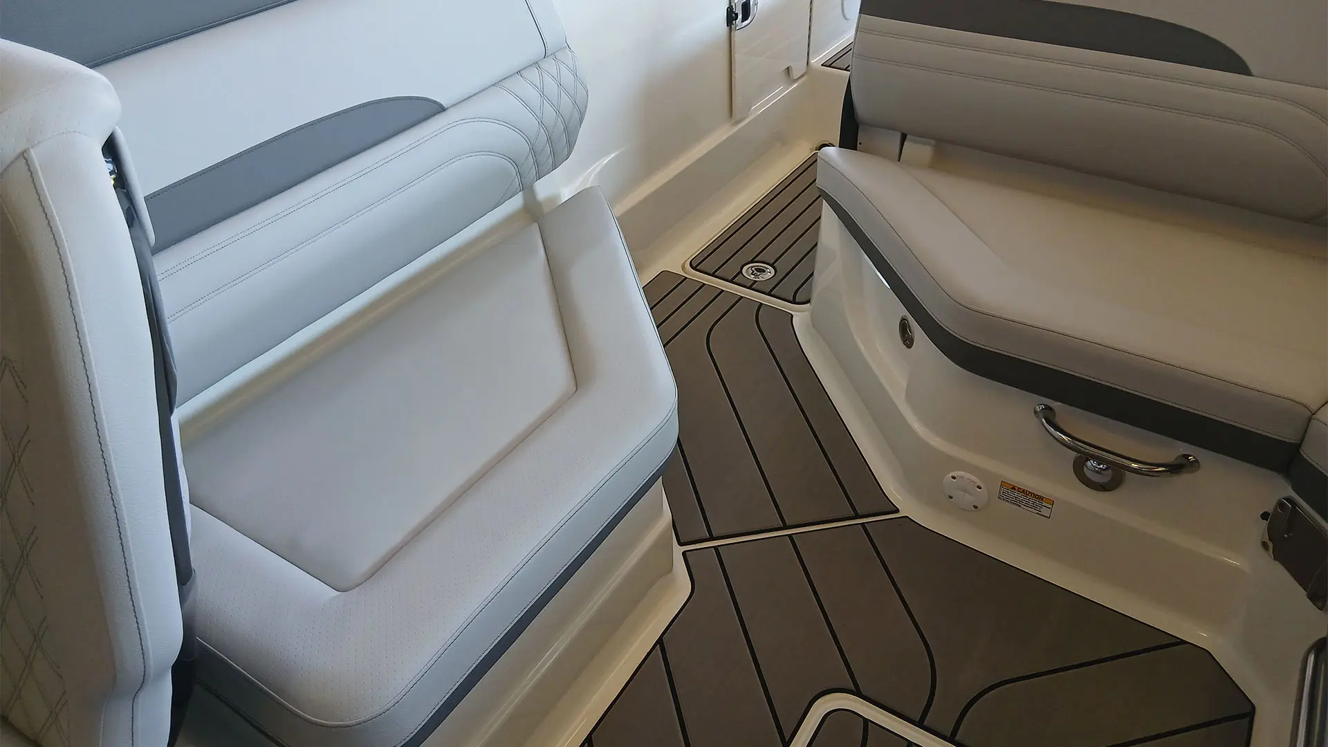 Entrega inmediata Sea Ray SLX 260 - Acceso popa