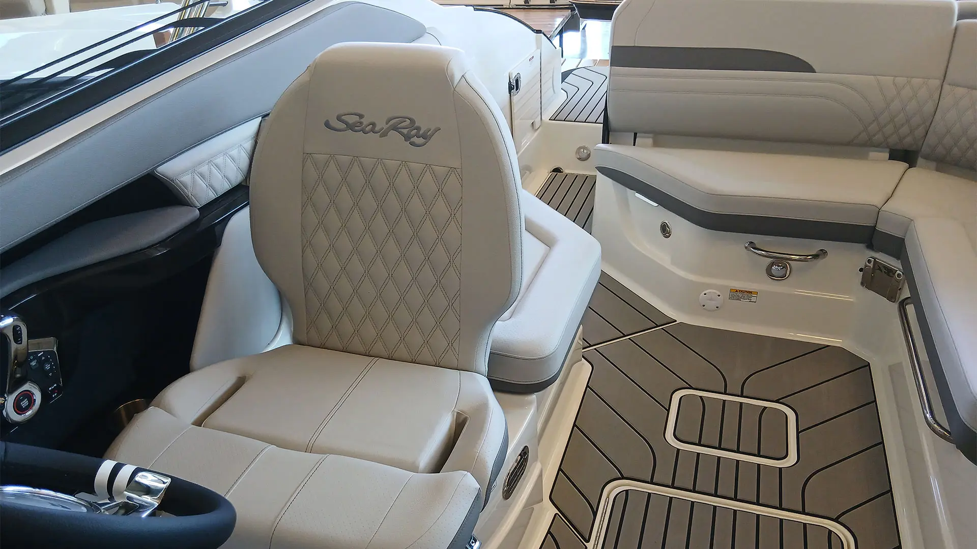 Entrega inmediata Sea Ray SLX 260 - Asiento patrón
