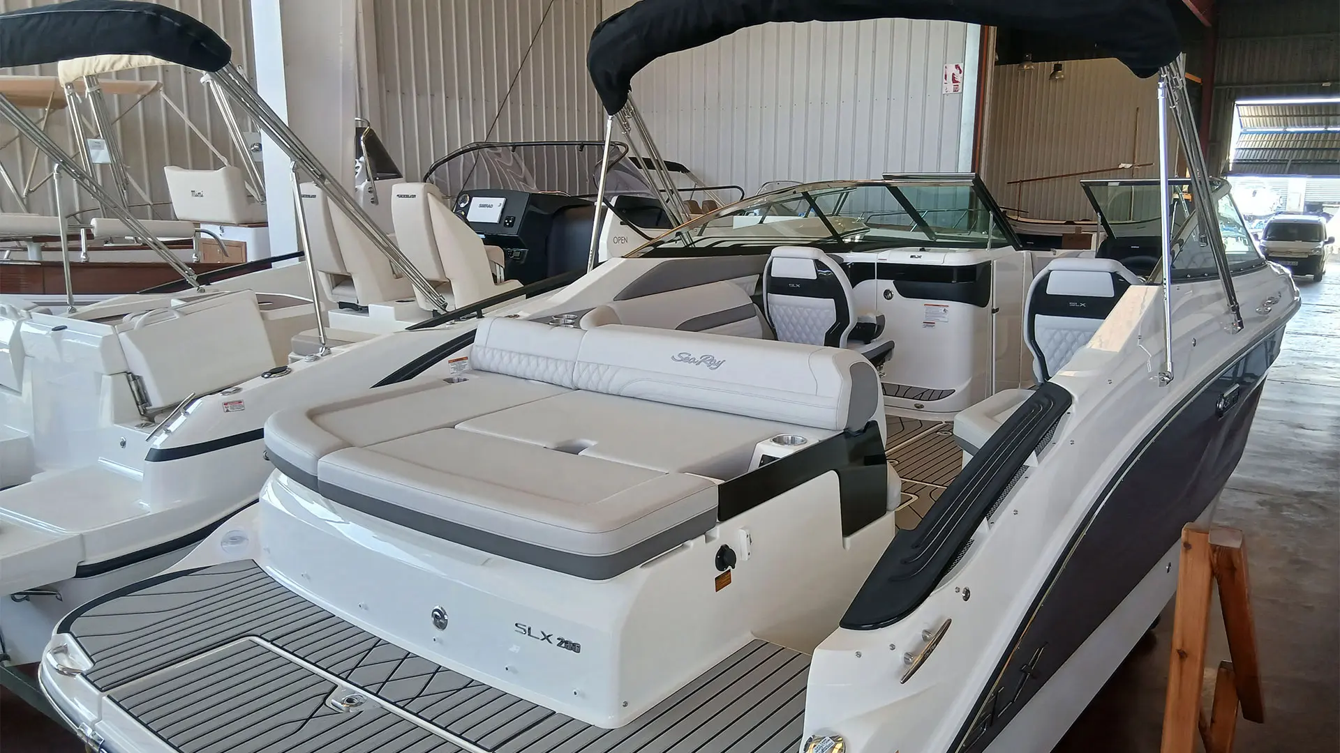 Entrega inmediata Sea Ray SLX 260 - Imagen principal