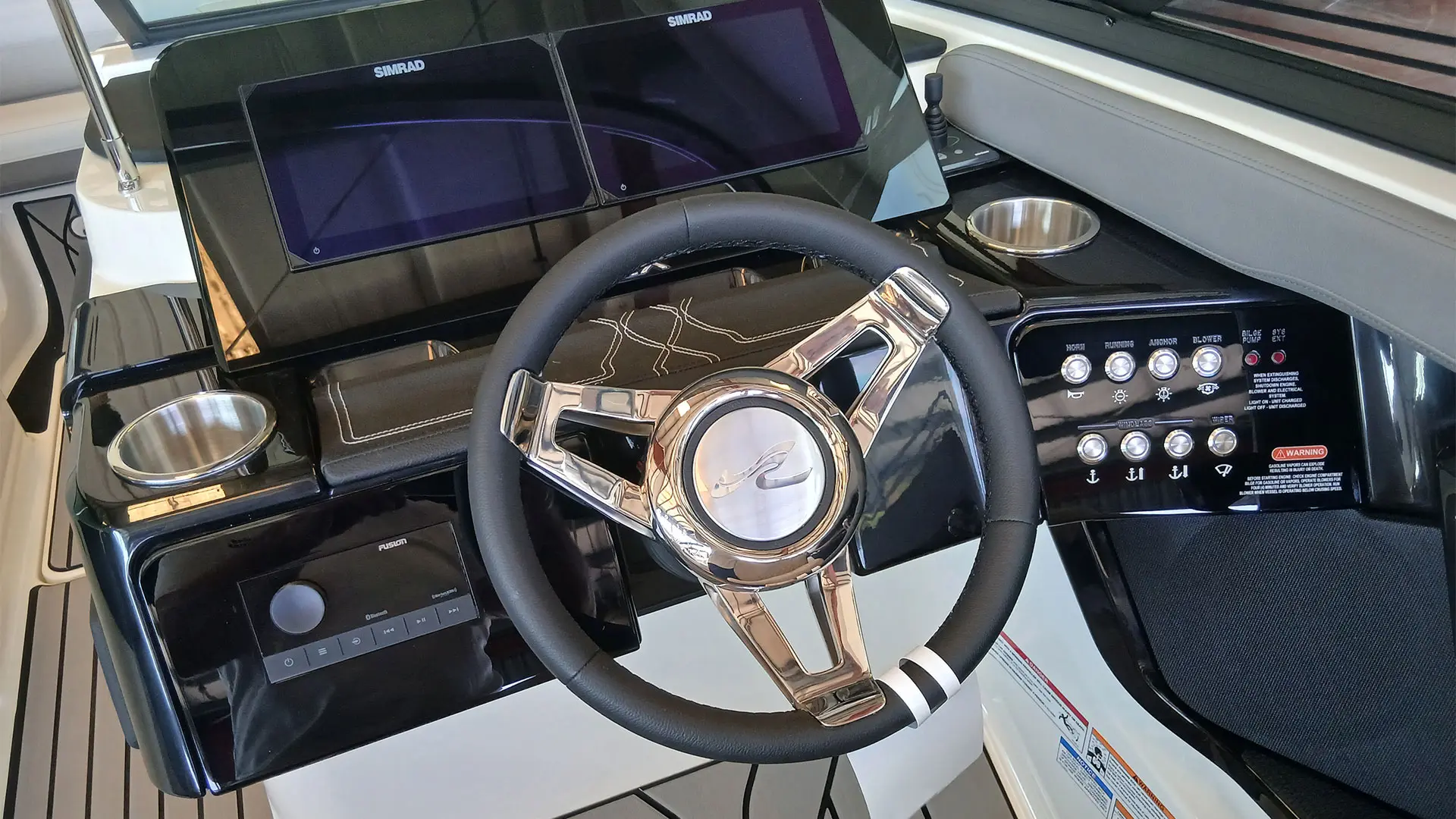 Entrega inmediata Sea Ray SLX 260 - Panel patrón