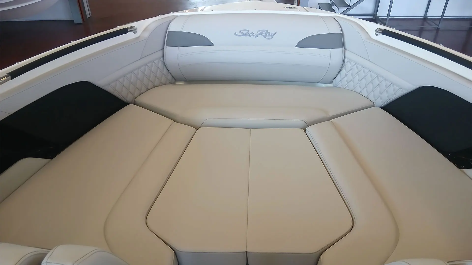 Entrega inmediata Sea Ray SLX 260 - Solárium