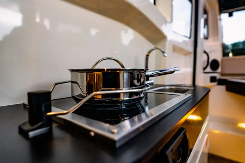 Navan C30 Cabin - Cocina