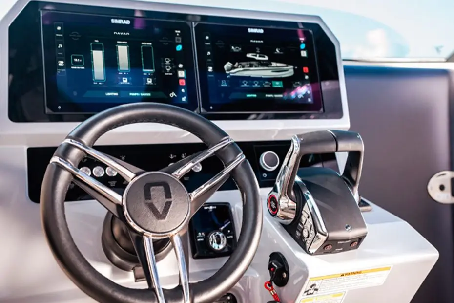 Navan C30 Cabin - Puesto mando