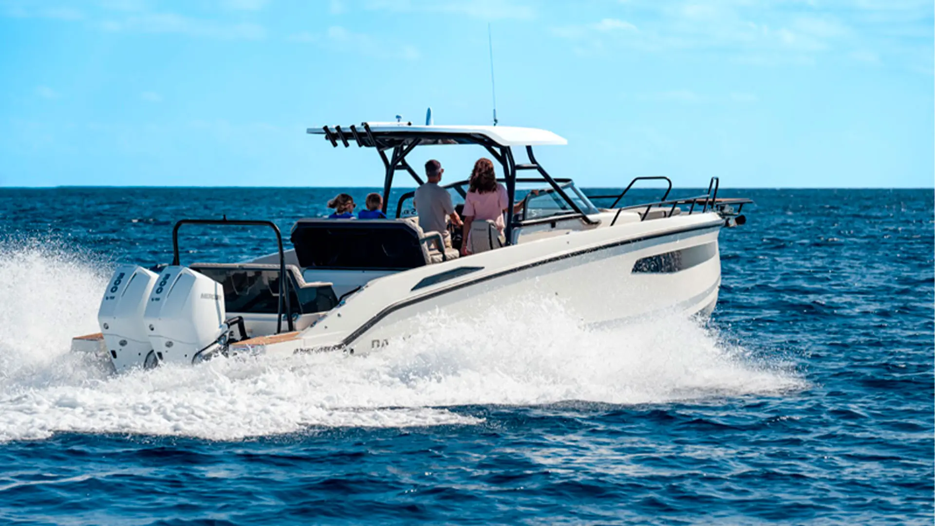 Navan S30 - Navegando a estribor entrega inmediata