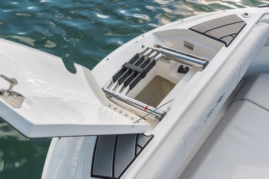 Nueva Sea Ray SDX 250 fueraborda - Molinete