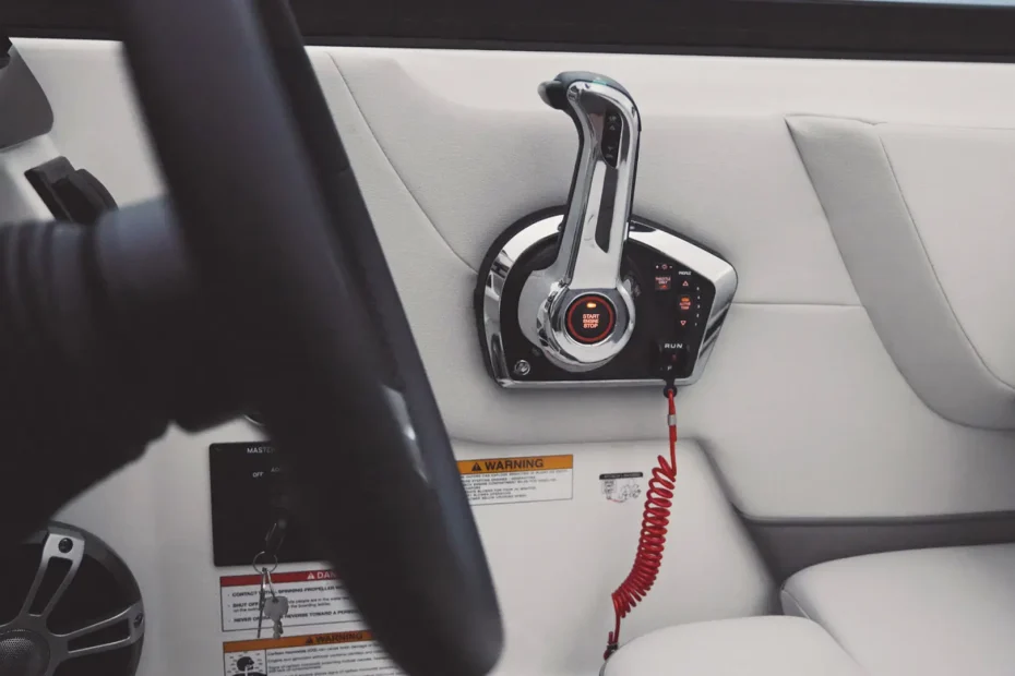 Nueva Sea Ray SDX 270 fueraborda - Volante