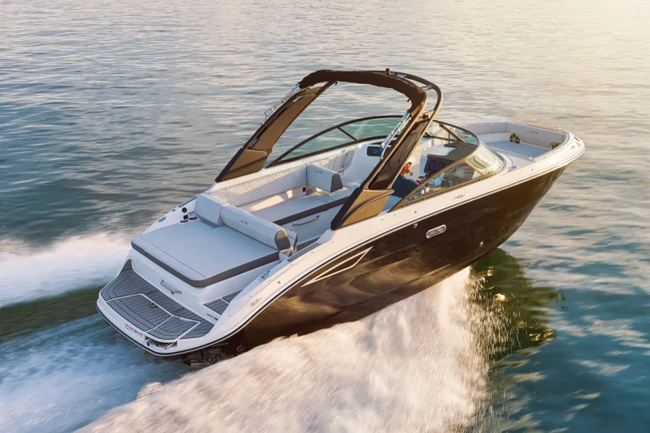 Nueva Sea Ray SDX 250 - Primer plano