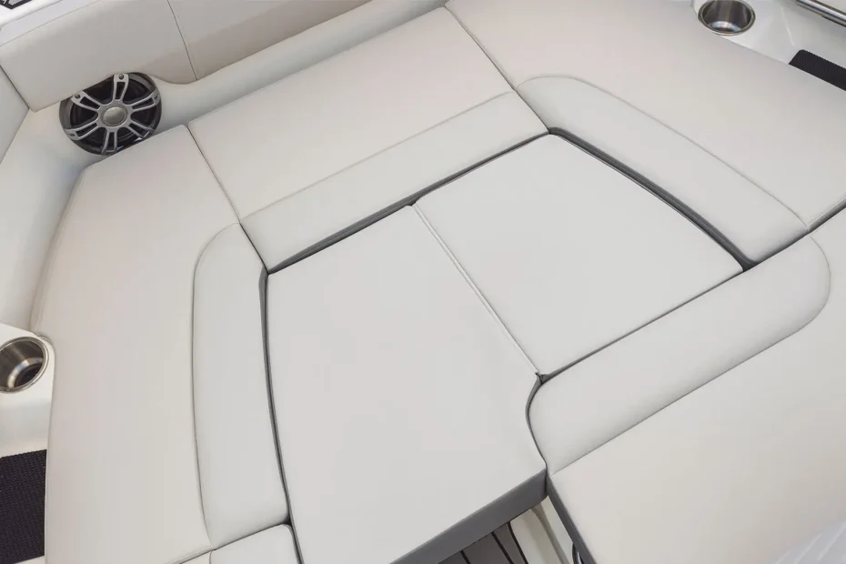 Nueva Sea Ray SDX 250 - Solárium proa