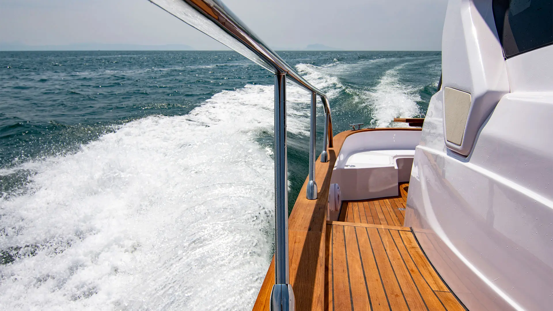 Próximamente en stock Cantieri Mimi Libeccio 8.5 WA - Vista pasillo