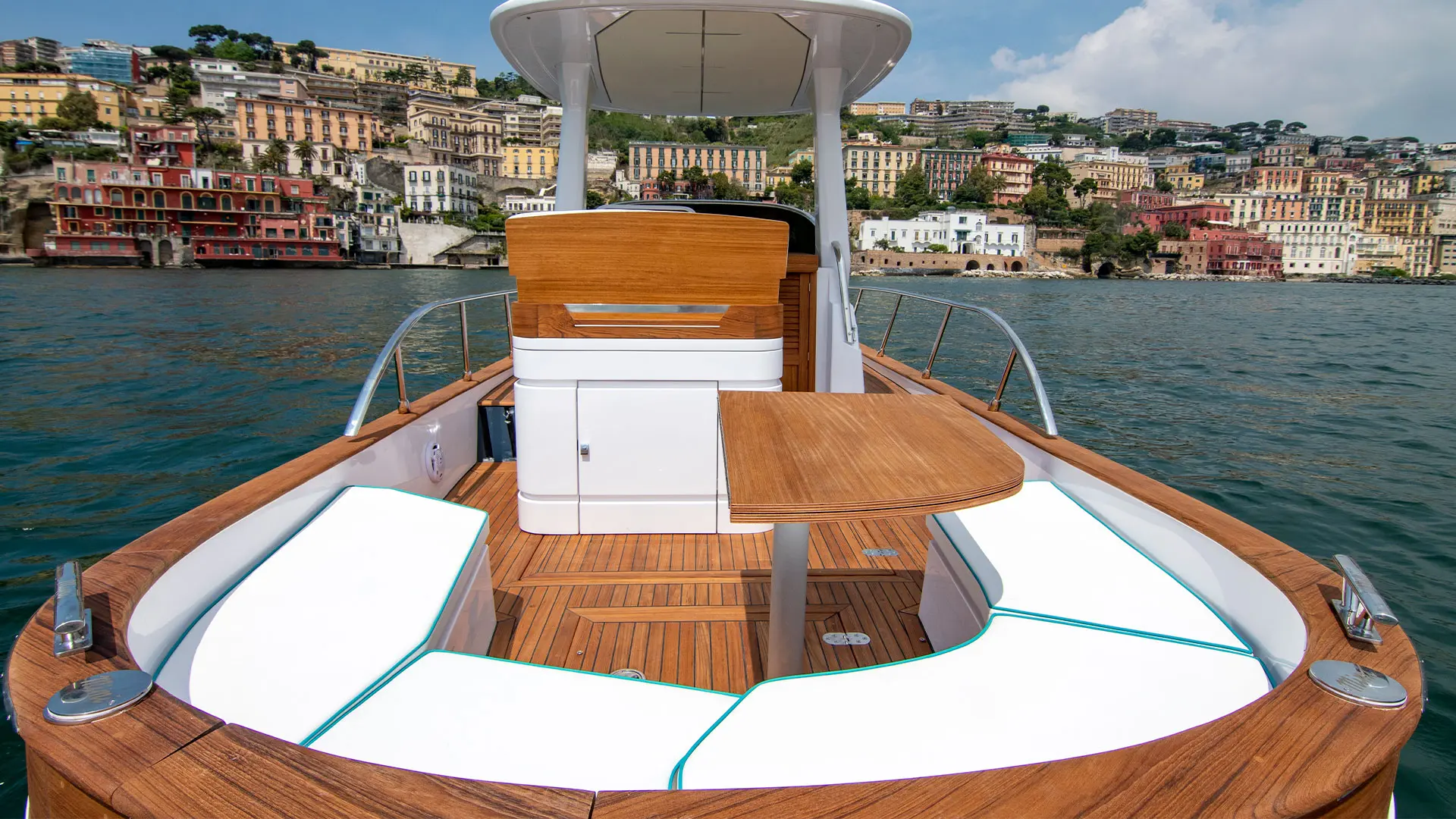 Próximamente en stock Cantieri Mimi Libeccio 8.5 WA - Vista popa