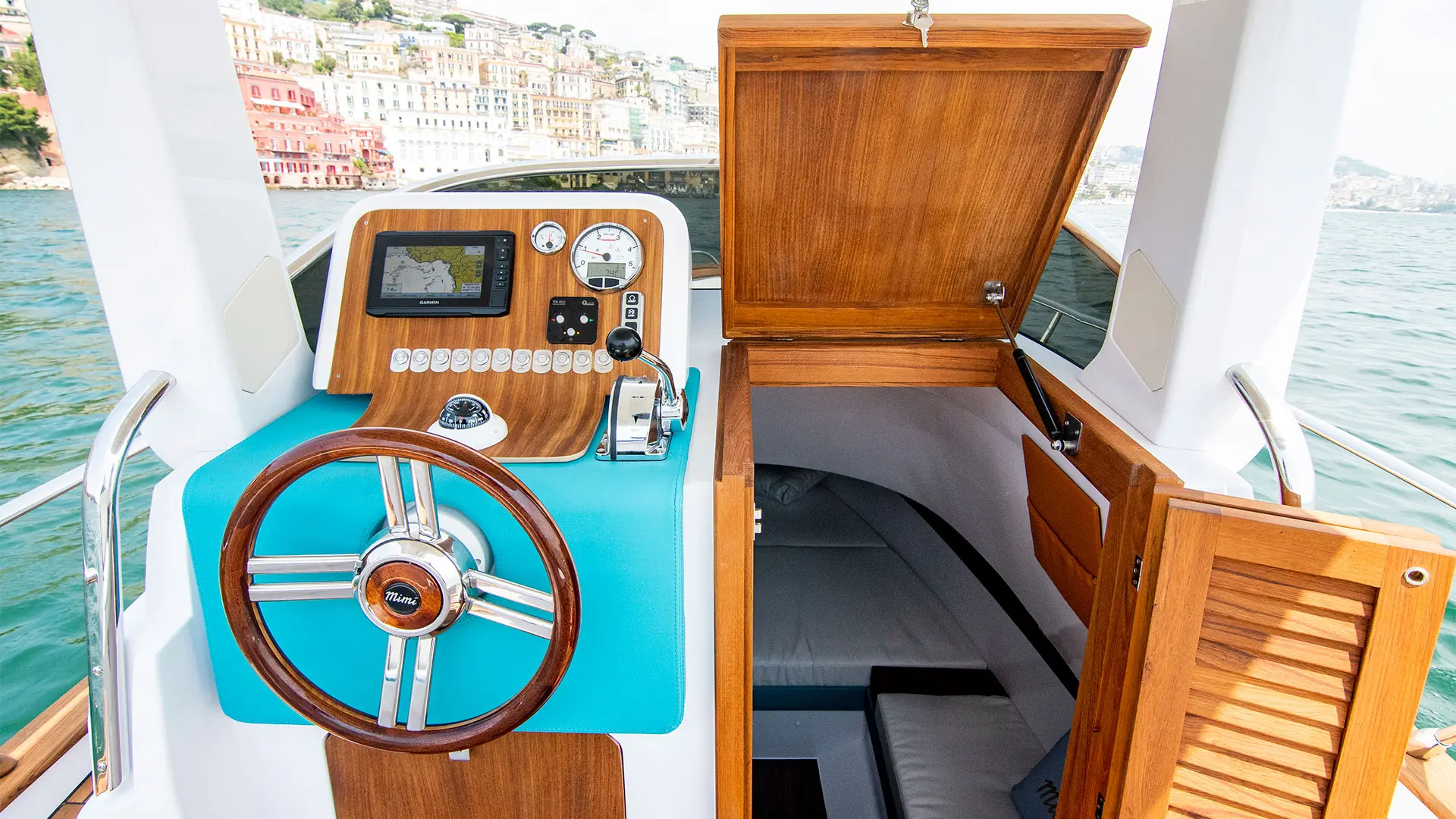 Próximamente en stock Cantieri Mimi Libeccio 8.5 WA - Zona piloto