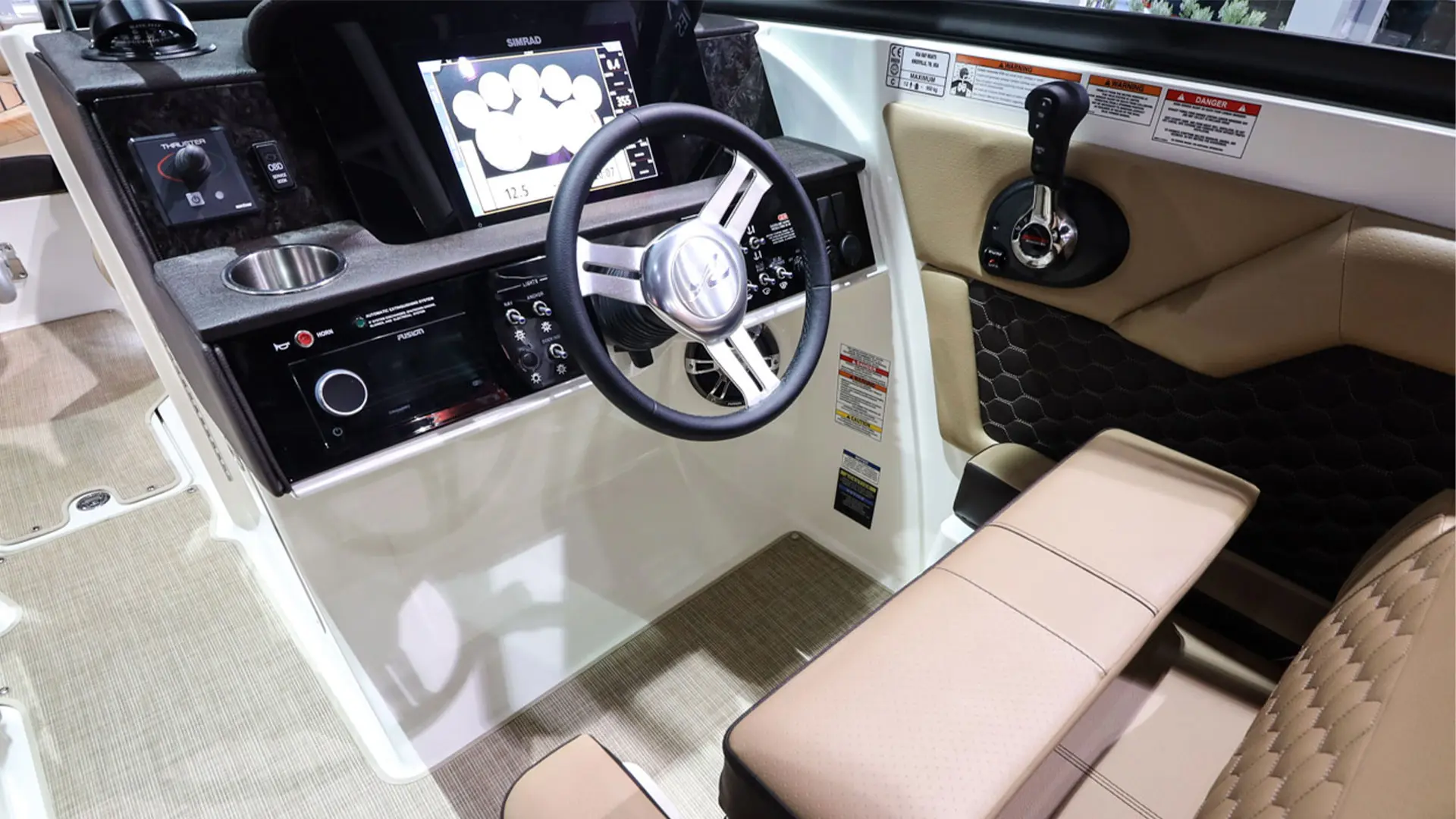 Próximamente en stock Sea Ray SDX 270 - Asiento piloto