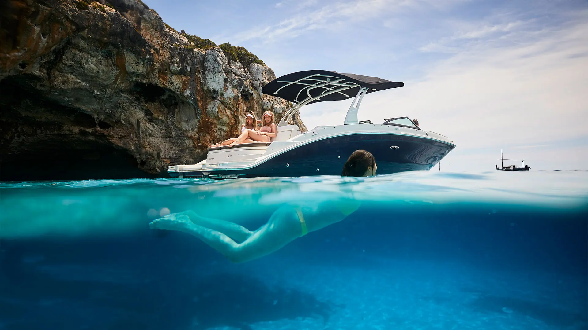 Próximamente en stock Sea Ray SDX 270 - Fondeando