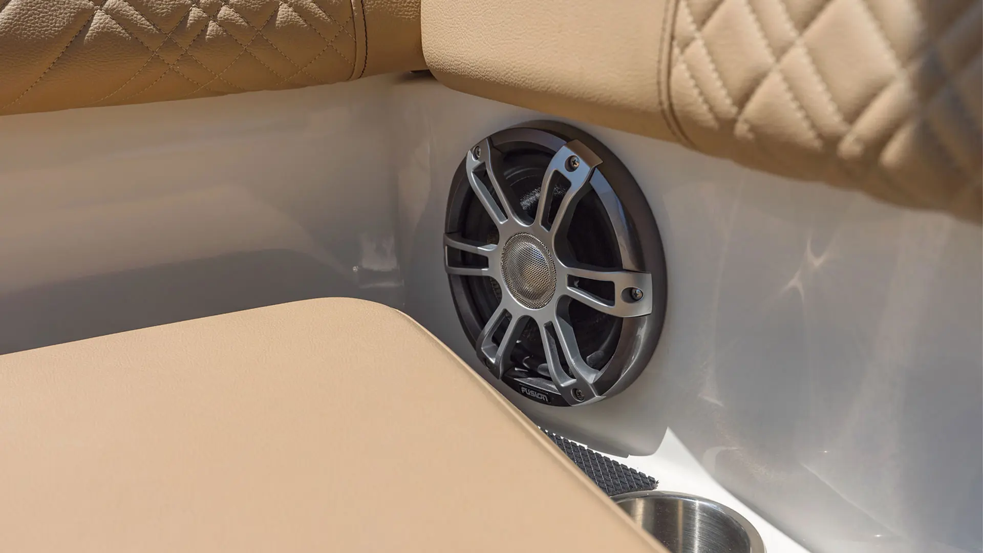 Próximamente en stock Sea Ray SDX 270 - Accesorio