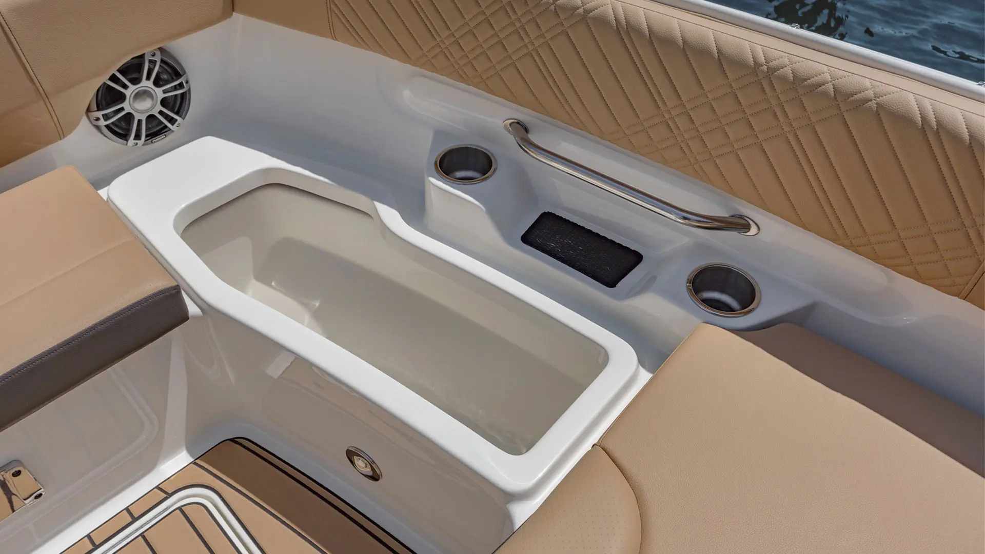 Próximamente en stock Sea Ray SDX 270 - Cofre lateral