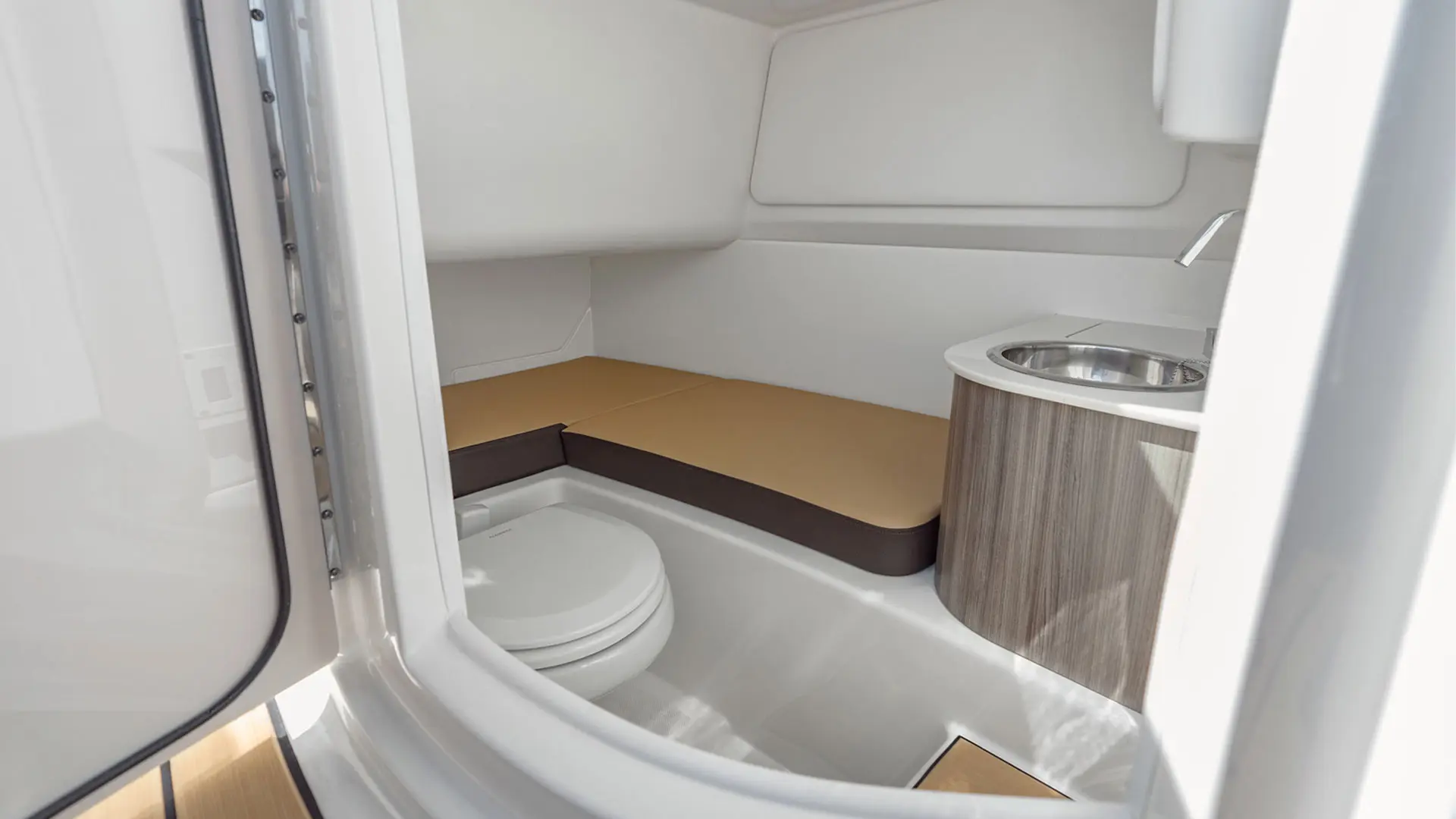 Próximamente en stock Sea Ray SDX 270 - Vista lavabo