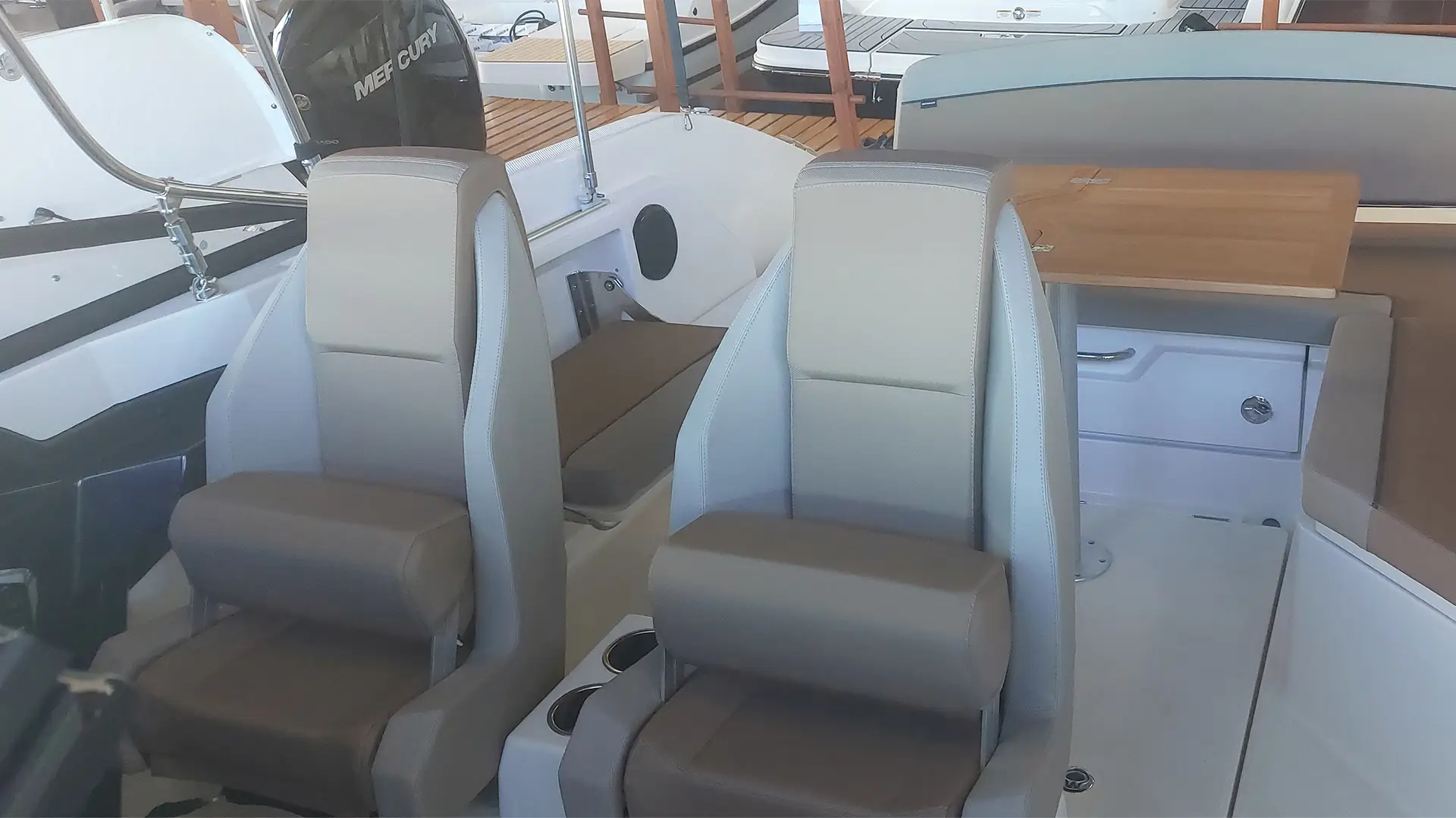 Quicksilver Activ 675 Bowrider - Bañera entrega inmediata