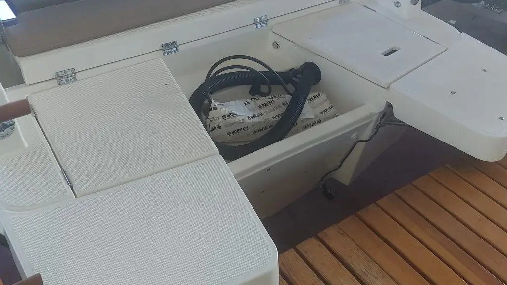 Quicksilver Activ 675 Bowrider - Plataforma de baño entrega inmediata