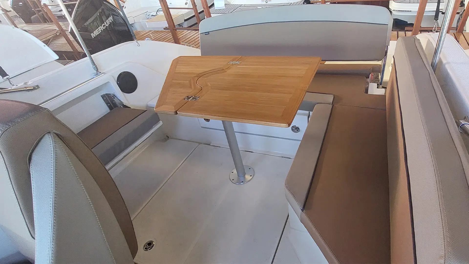 Quicksilver Activ 675 Bowrider - Zona picnic entrega inmediata