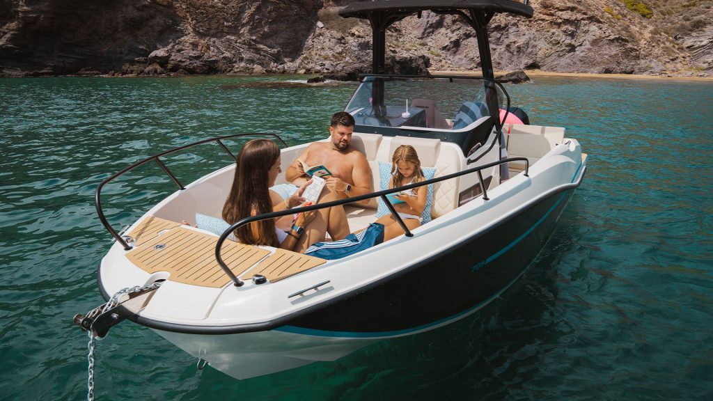 Quicksilver Activ 705 Open - Vista ancla