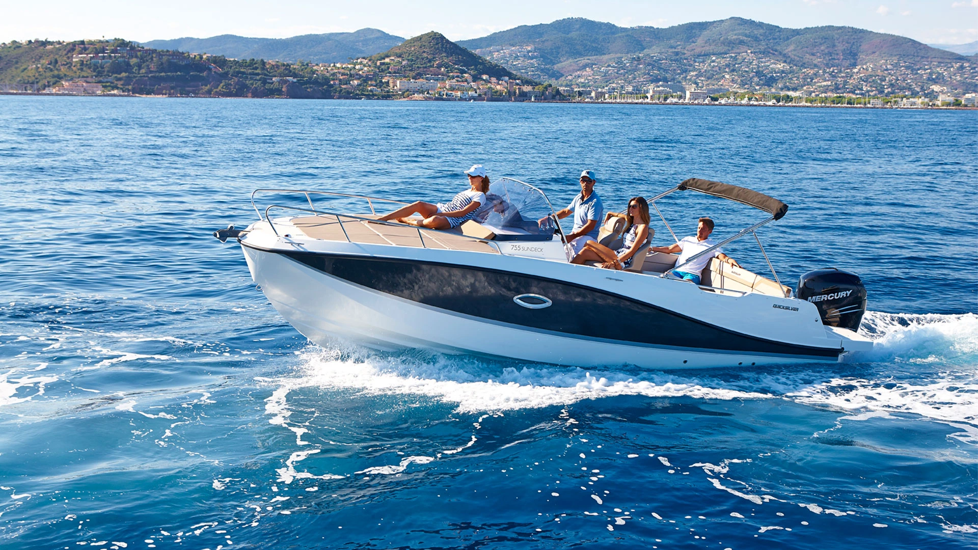 Qucksilver Activ 755 Sundeck vista navegando - Próximamente en stock