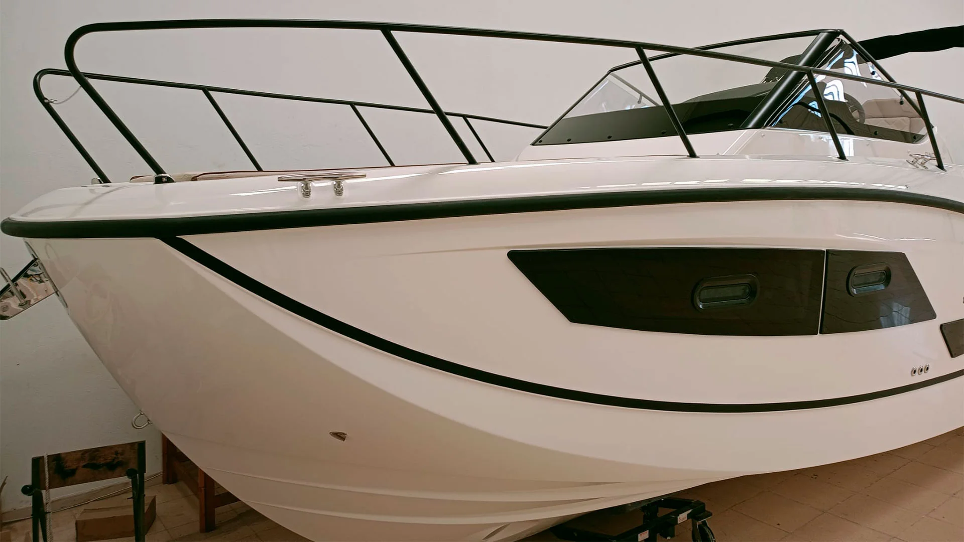 quicksilver-activ-875-sundeck-ap-proa