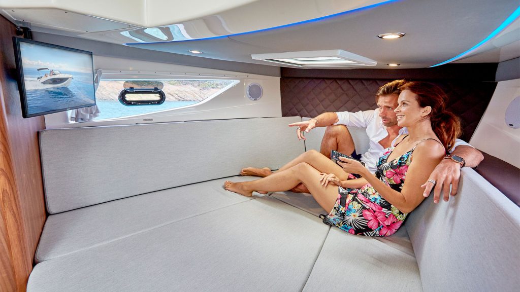 Quicksilver Activ 875 Sundeck - Cama tv entrega inmediata