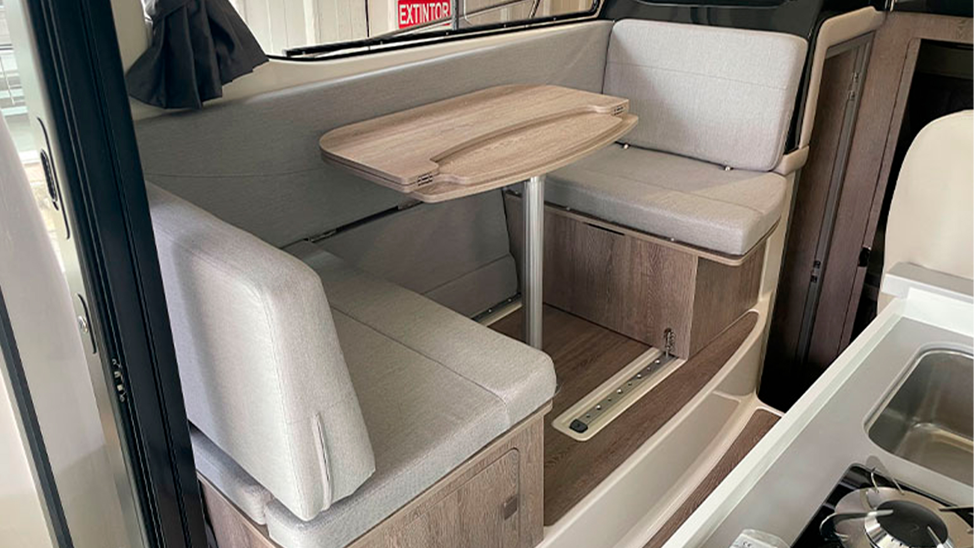 Quicksilver Activ 905 Weekend - Picnic interior entrega inmediata