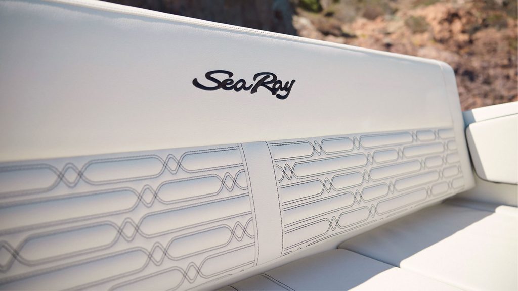 Sea Ray SPX 210 - Marca