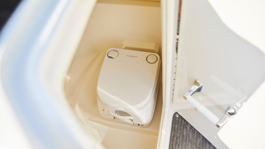 Sea Ray SPX 230 - Lavabo entrega inmediata