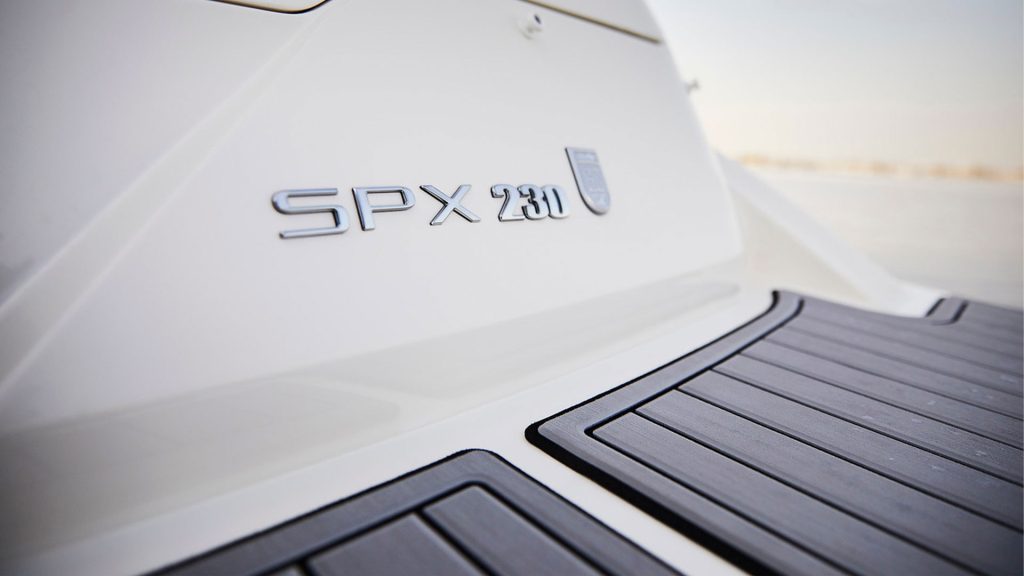 Sea Ray SPX 230 - Marca entrega inmediata