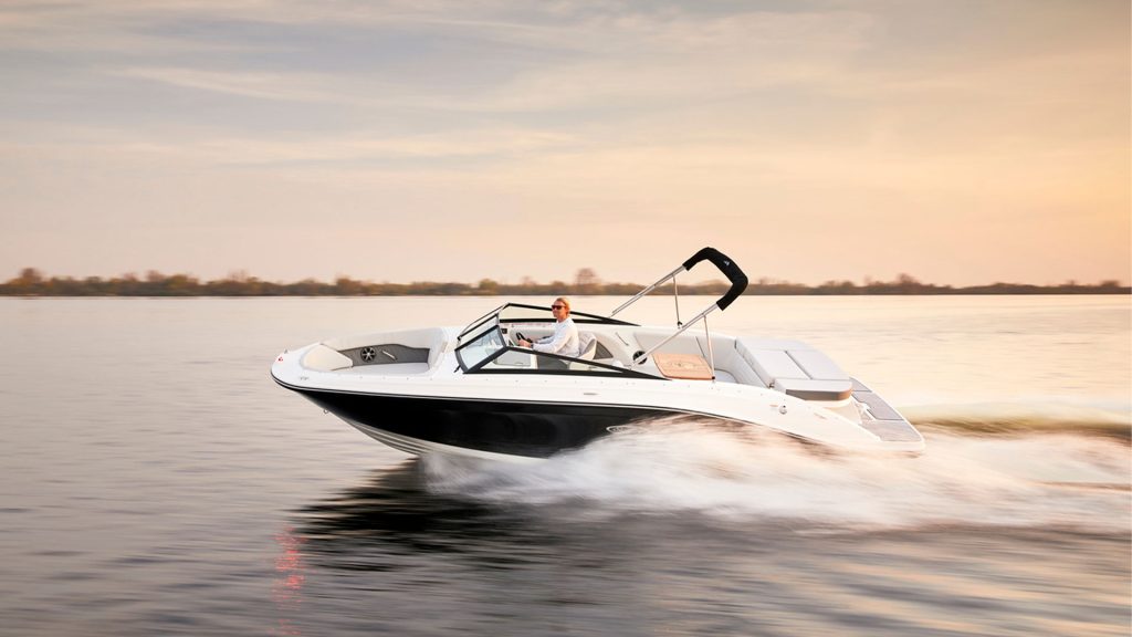 Sea Ray SPX 230 - Vista lateral entrega inmediata