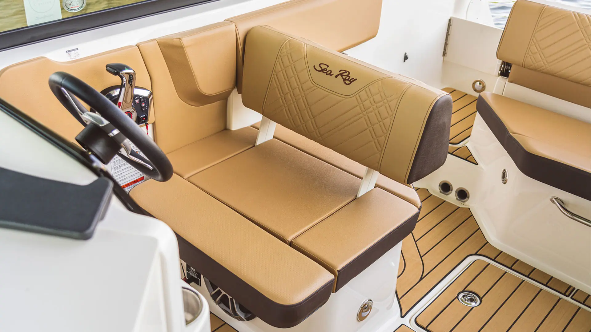 Sea Ray SDX 230 - Asiento patrón